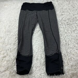 Lululemon Runday Crop Parallel Stripe